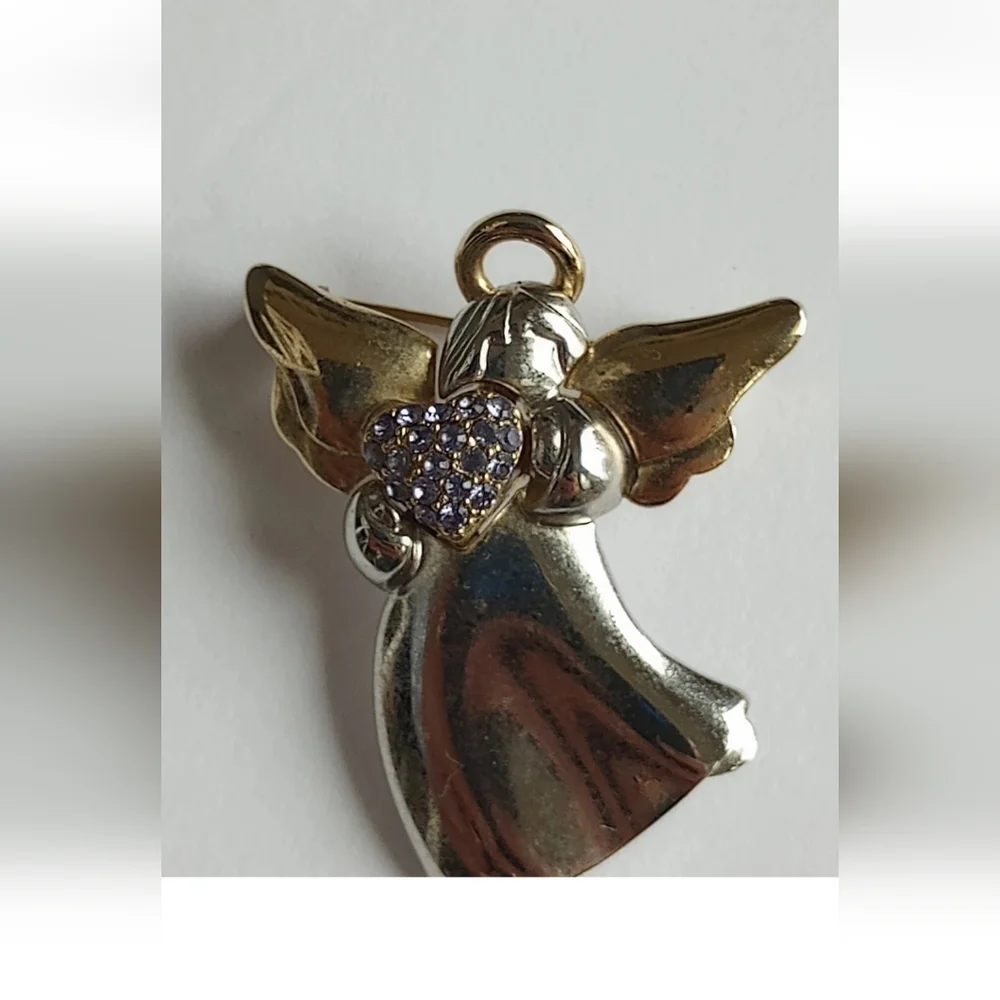 Vtg Signed LC Liz Claiborne Two Toned Angel Holding Purple Crystal Heart Brooch - Picture 2 of 11